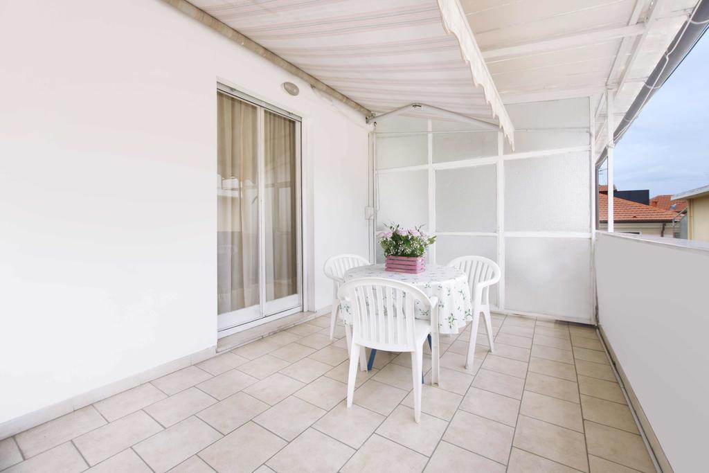 Residence Barusso Alassio Szoba fotó